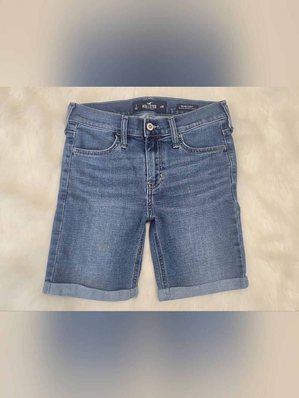 Hollister Mid-Rise 7" Cuffed Denim Shorts